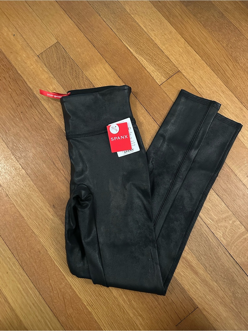 SPANX  Faux-Leather Leggings in Black SPANXshape Faux Leather pants XS new - Picture 2 of 4